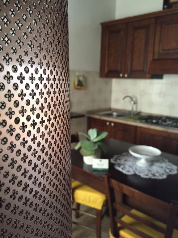 Poggio Paradiso Apartments Mengara Δωμάτιο φωτογραφία